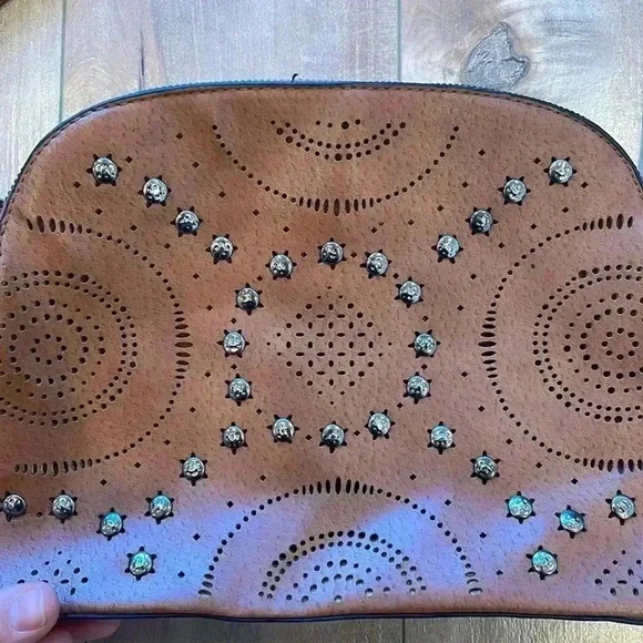 4/$25 Sam & Hadley Cut Out Embellished Crossbody Bag Brown - Picture 2 of 6